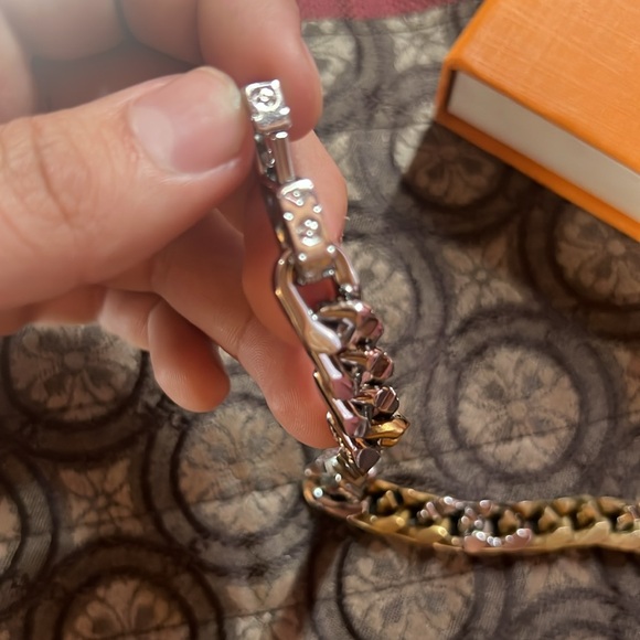 Louis Vuitton chain link multicolor reversible bracelet - Picture 6 of 9